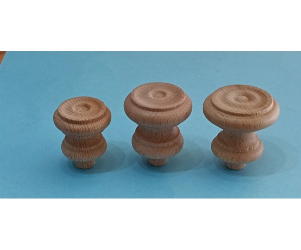 Tiradores de madera con espiga