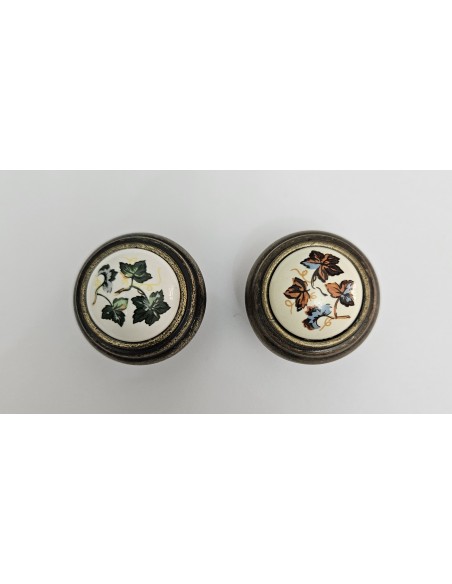 Pomo metal y porcelana decorada